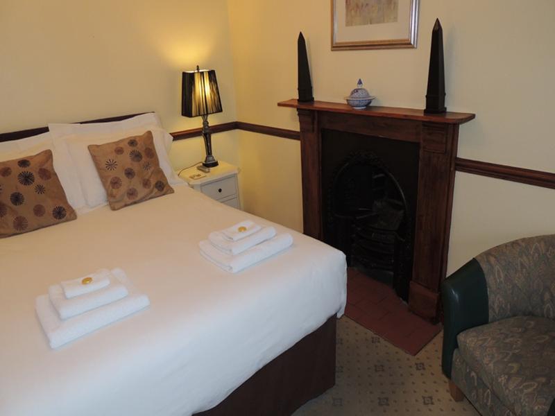 The White House By Bodacious! Guest house Swansea