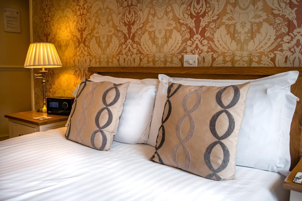 The White House By Bodacious! 4* Swansea