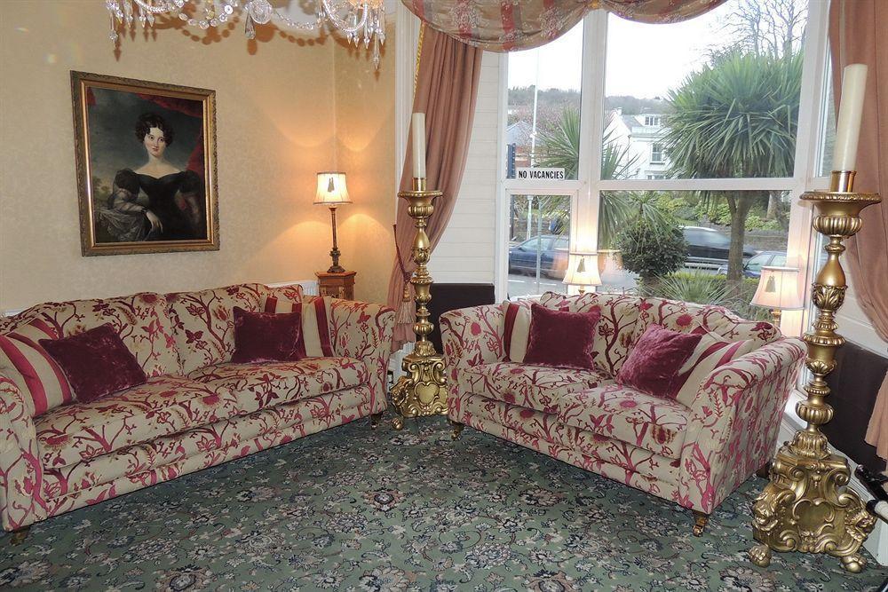 The White House By Bodacious! Guest house