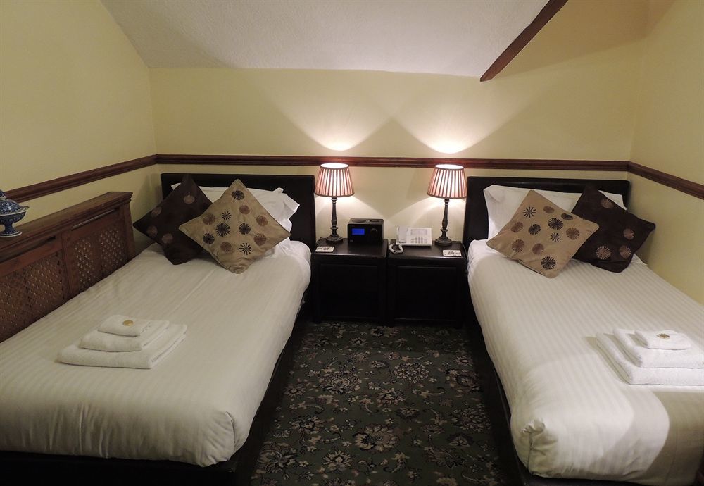 The White House By Bodacious! Guest house Swansea