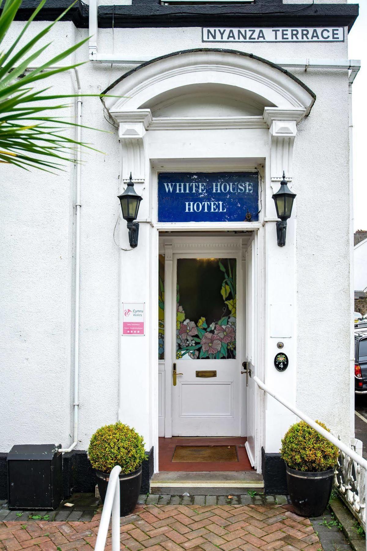 Guest house The White House By Bodacious! Swansea